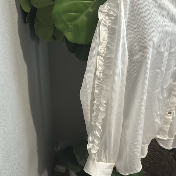 White Zara blouse size M - Picture 3 of 3